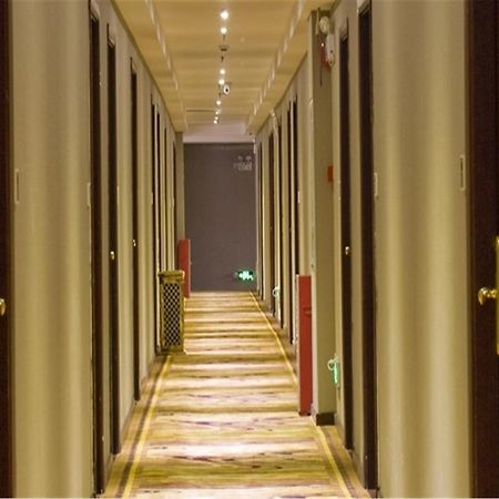 Lu Jiang Tian Yue Hotel Гуанчжоу Экстерьер фото